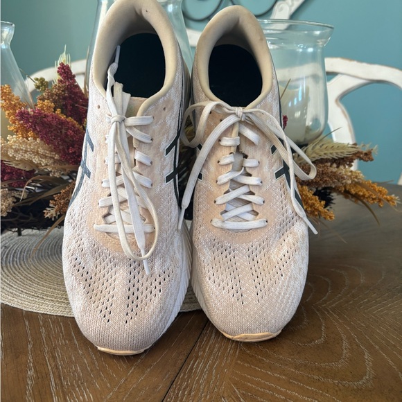 ASICS Gel DS Trainer 25, women’s, size 9.5, EUC - Picture 2 of 6